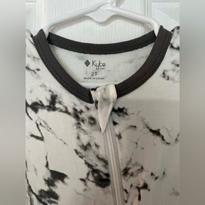 Kyte Baby 2T Marble Zip Romper